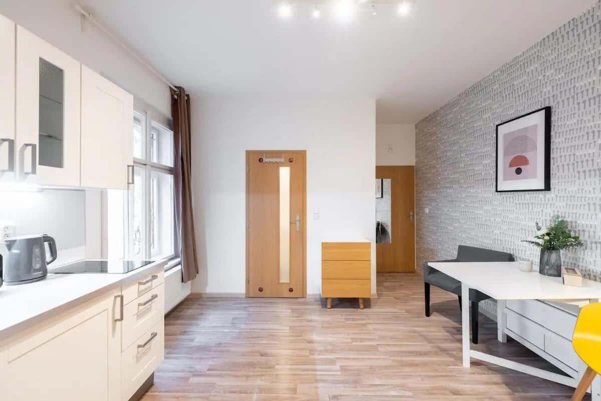 Appartamento Neat Cozy Old Town Retreat W Queen Bed *