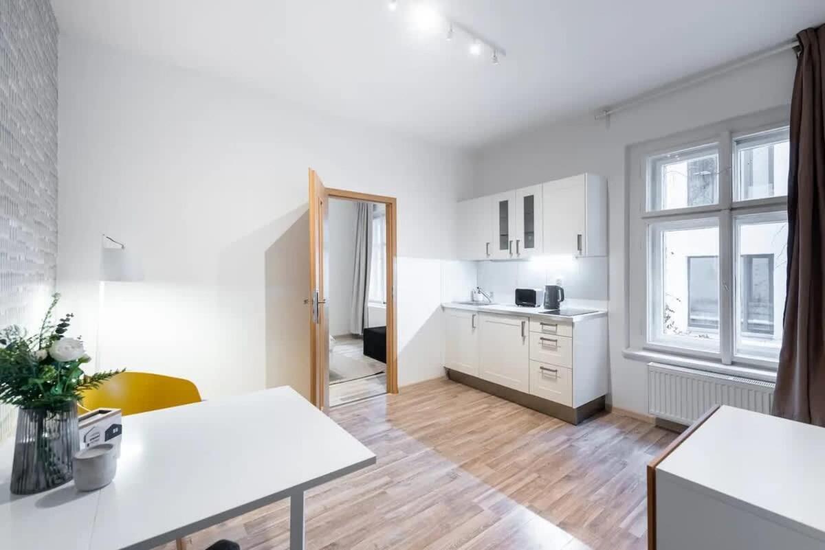 Appartamento Neat Cozy Old Town Retreat W Queen Bed *