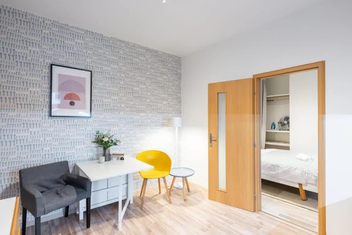 Appartamento Neat Cozy Old Town Retreat W Queen Bed *